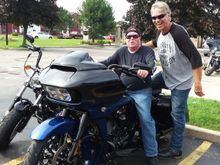 Paul thinks he going to ride Bytch on the back of a new 2018 anniversary Road Glide. NOT HAPPENING PAUL Lmao!