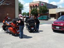 Lunch over and getting ready to head to Leamington for the rally.