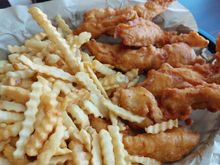 I had to try their chicken strips. The wife had fish tacos. Bith were really good.