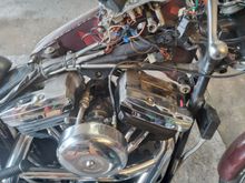 I took the right side tank off to do a couple of things first i wanted to check out the wiring harness, i also wanted to clean up the rocker boxes i also installedan original choke control becaus i will be replacing the Scremin Eagle carb with an original Keihin Butterfly Carb