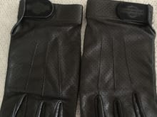 LEATHER PERFORATED GLOVES