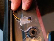 The new washers support the windscreen.