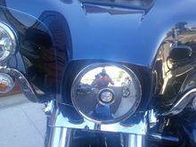 The head on view illustrating the headlight less batwing. Looks like a derby cover.