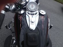 Pinstriping added to top of fuel tank - 2