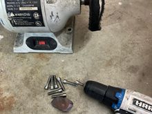 Took the opportunity to shine my hardware up again. Always been particular about my hardware. The majority of the fasteners on my bike are polished SS that I myself polished out over the years. I try to miss much.