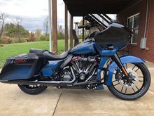 Dammn man that bike just looks gangster as fuck in stock form! Badass bike!