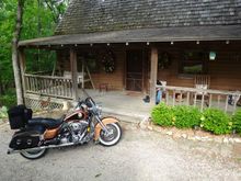 This is the life. 4 days in the Ozarks, in a cabin, ride by day, hot tub by night........Those pics will not be shown on our regularly scheduled programming.......lol