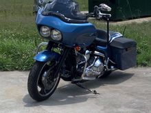 Garage - Old Blue (King Glide)