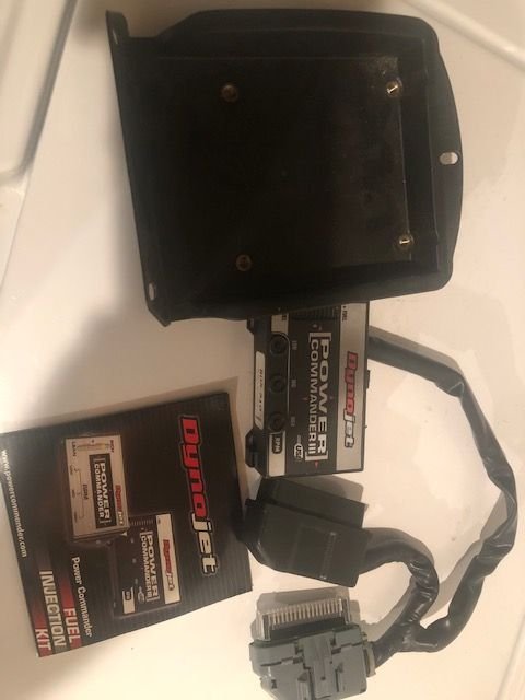 ダイノジェット　パワーコマンダーⅢ　805-510 ソフテイル2001〜2008 ダイノジェット パワーコマンダーⅢ 805-510 ソフテイル2001