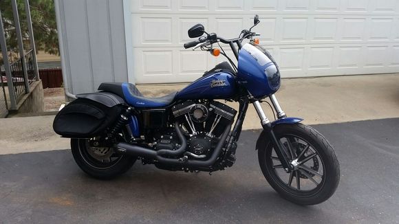 here's a better view of the new corbin seat. as well as the leather pro t-sport bags just added.