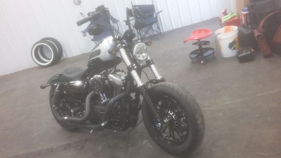 Put my new tank on. Next, im teying out the whitewalls in the background.