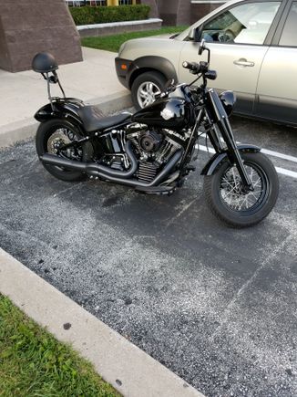 Not the best pic...but she was sittin there lookin so damn perdy