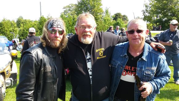 Fellow riders and good friends Shannon, Wayne & Gary.