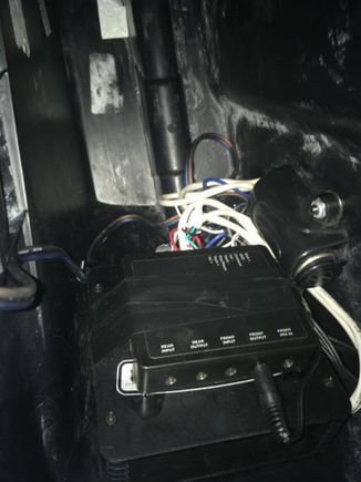 Bt 344 with my 2250 amp still have to clean it up a little, made it all with quick disconnects under the side cover, so the saddle bag can still be pulled off