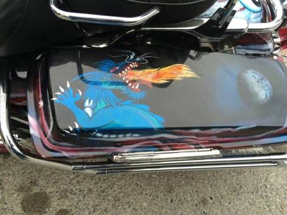 '02FLHT-Dragon of Wealth