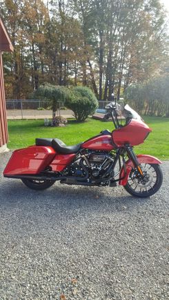 18 Wicked Red Road Glide Special,Rinehart Slim Line Duals,14 Yaffe Monke Bars,Power Vision,Dynoed.