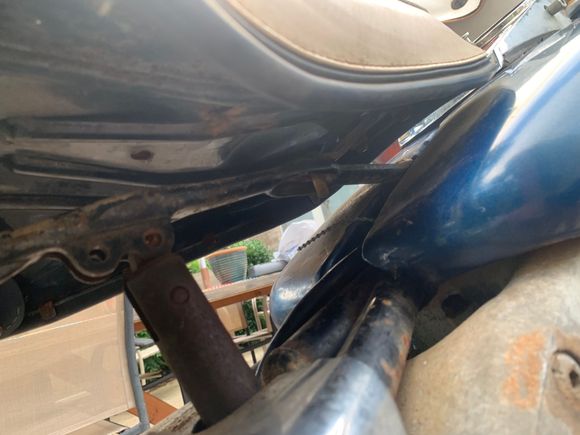 Not sure if I’m missing something here I’ve removed the pin but still haven’t got the seat to move more than like 1 cm 