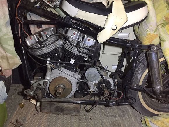 Basketcase. Carb all seal with plastic bag. Maybe in the final stages of an overhaul?  16k on speedo.