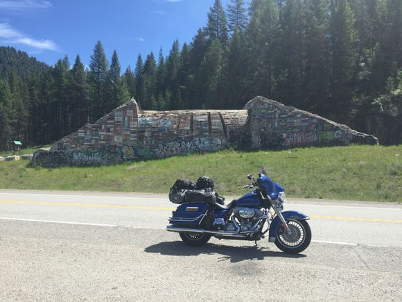 Old tunnel now painted by travelers.