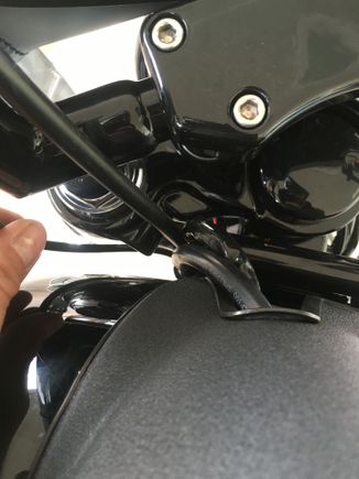 If you look at the wiring and vent tube, it sits so if I turn the bars all the way to the left like I would when I stop somewhere, it will be smashed by the triple tree. I'm gonna see if I can extend the vent tube and pull more of the wiring harness out so I can run it over the tank lift. If I leave it like this it will eventually start to chaff the wires as well as restrict the vent hose