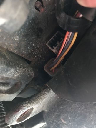The 4-pin plug on the bike