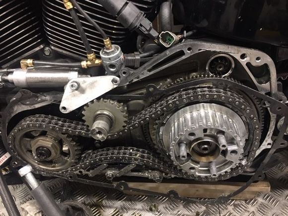 Pieces of basket trapped between the chain and sprocket . This jammed the chain into the case and made it very difficult to get apart. Amazingly the TTS machined case didn't crack, nor did the inner chain case. 