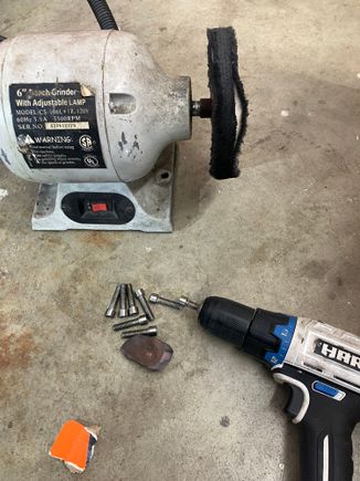 Took the opportunity to shine my hardware up again. Always been particular about my hardware. The majority of the fasteners on my bike are polished SS that I myself polished out over the years. I try to miss much.