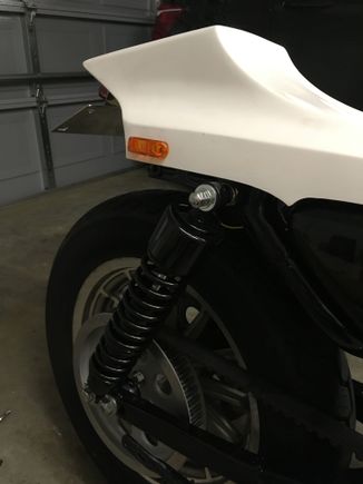 Mounted the rear signal lights.