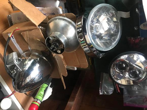 I CAN TAKE BETTER PICS, I JUST SAW IT, AND FIGURED ID THROW IT OUT THERE...