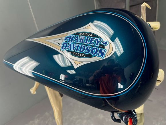 July 2025 got the tins back from the pinstriper and man do they look good