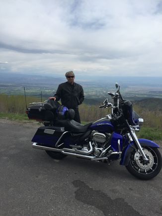 Riding over Grand Mesa (just prior being in a snowstorm) with my 2 into 1 V&H Pro Pipes 👍