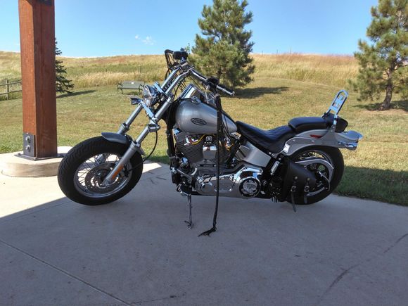 2005 FXST
