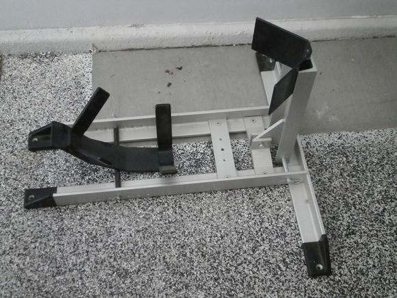 Front wheel stand