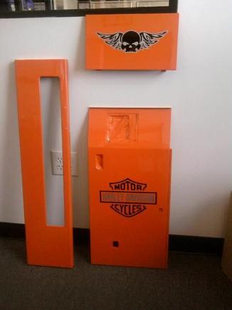 Effed up the H-D logo.....black paint first!!!  DOH!!!