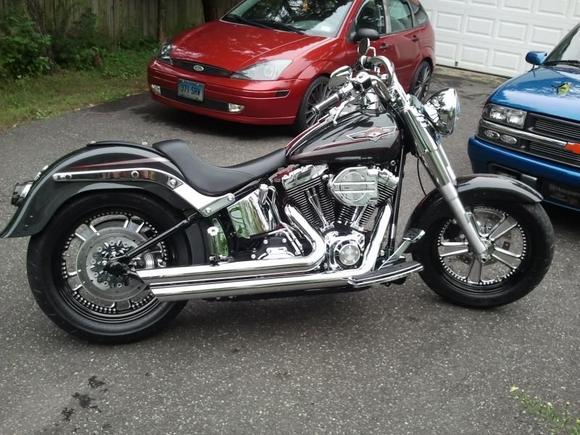 sitting at ride height...RH shot