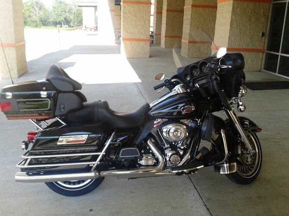 2013 FLHTCU 1