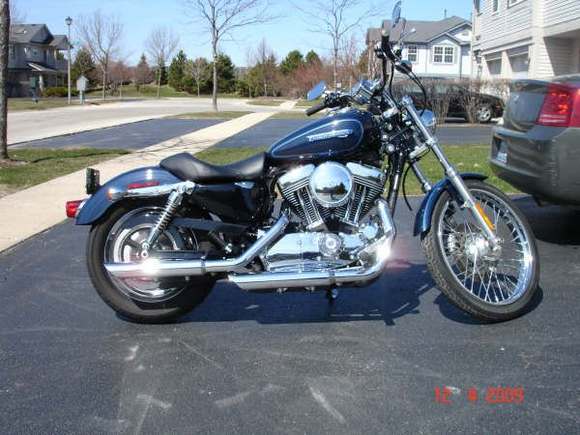 My bike with new Arlen Ness Aircleaner.