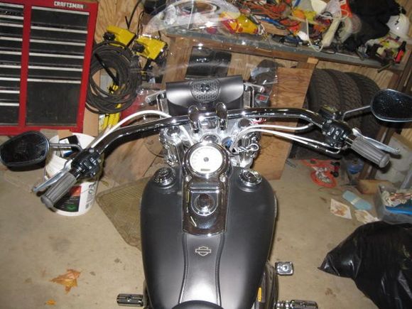 1 1/4" beach bars.. windshield bag..
