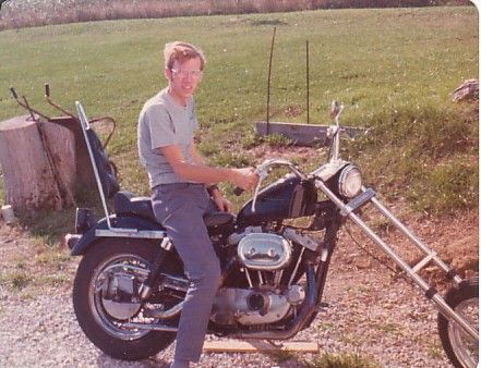 '72 XLCH
Sep 1973.  Just got home to Ohio after buying the bike near Oakland, CA
Raked 7/8 inch, 15 inch over tubes, 5x16 rear tire.