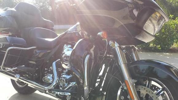 None of the colors on the 16 RGU really grabbed me. So I decided on my two favorite Harley colors "Black and Chrome!"