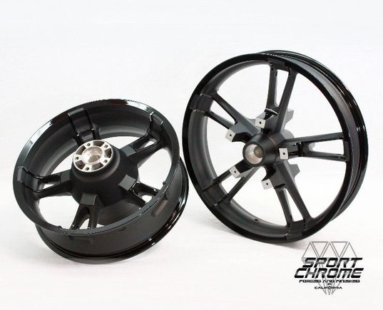 Two tone powder coated wheel set