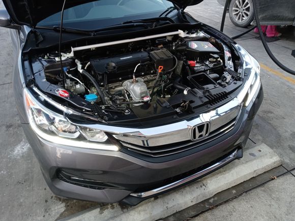 Ultra Racing strutbar