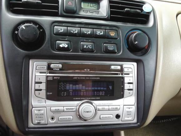 05 Civic 6cd indash with aux input fit in 99 Accord.