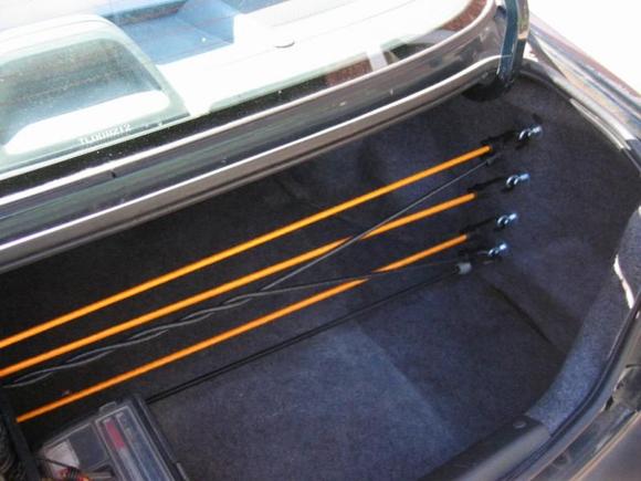 A close-up of the eyelets.....I friggin' love bungee cords!!!