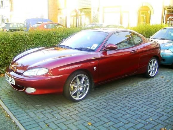 My Coupe SE 1998, sports suspension.