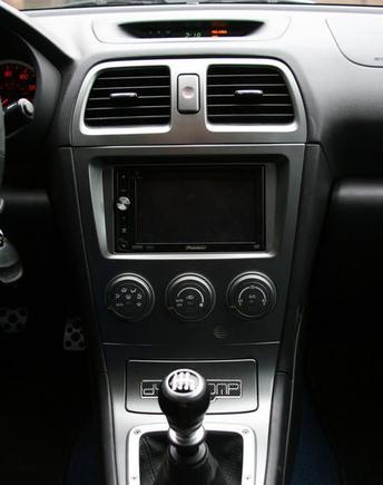 AVHP4000 Pioneer 6.1&quot; Touchscreen