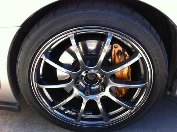 18&quot; Rota's wrapped in Potenza Re11 rubber.