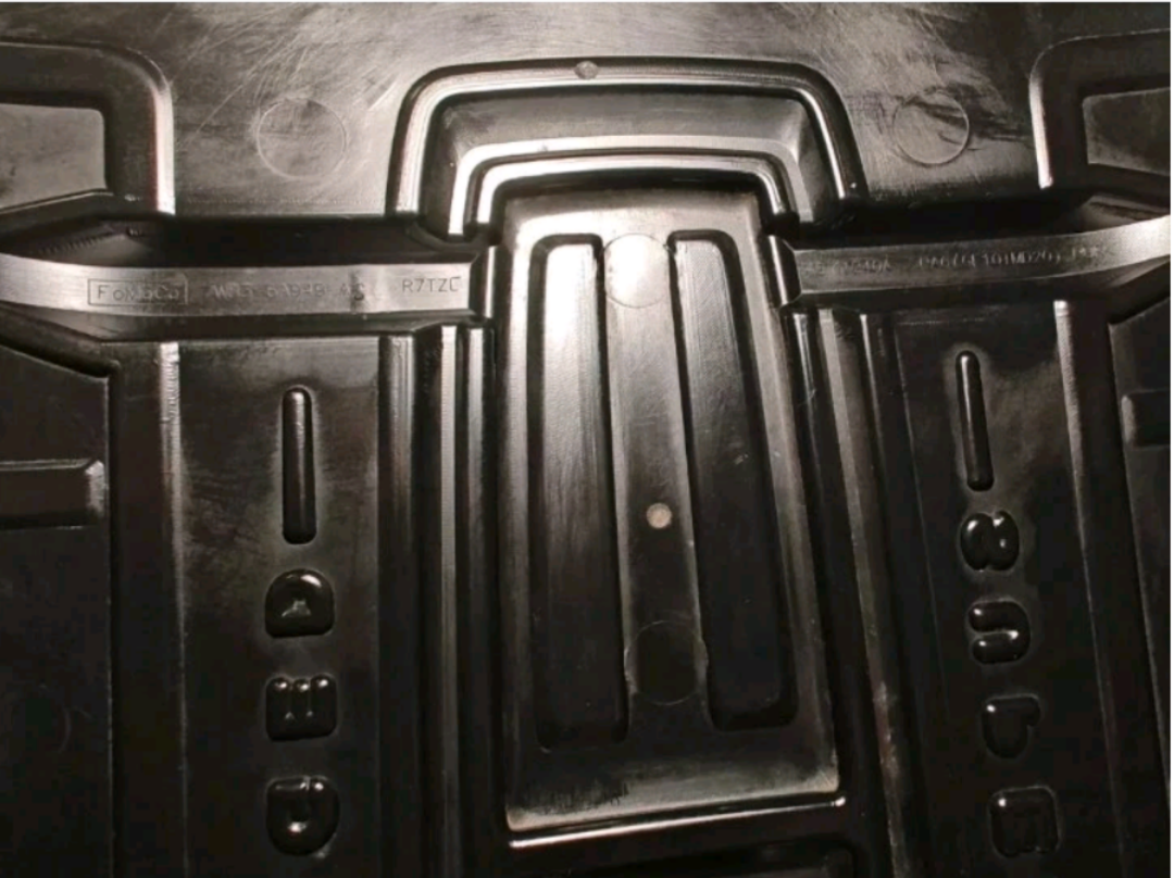 Miscellaneous - 2007 - 2009 XKR Engine Appearance Cover - Used - 2007 to 2009 Jaguar XKR - Atlanta, GA 30328, United States