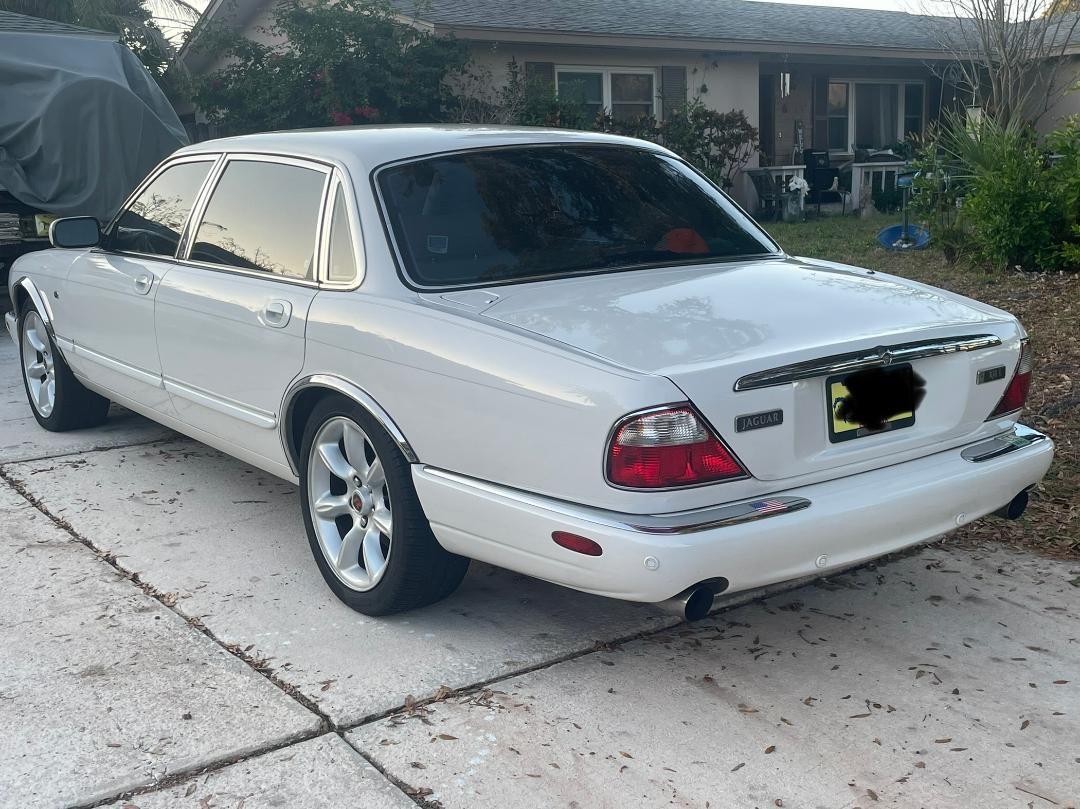 2001 Jaguar XJ8 - 2001 XJ8 LWB X308 w/XJR Wheels 100K miles - Used - VIN SAJDA23C81LF27448 - 100,000 Miles - 8 cyl - 2WD - Automatic - Sedan - White - Clearwater, FL 33764, United States