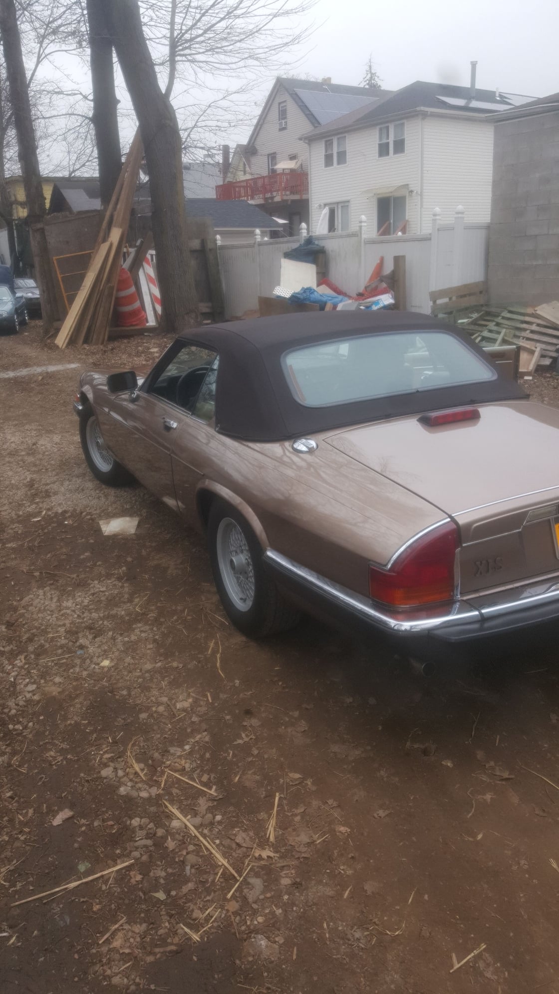 1989 Jaguar XJS - 1989 Jaguar xjs v12 convertible for sale - Used - VIN SAJNW4848LC169013 - 51,000 Miles - 12 cyl - 2WD - Convertible - Gold - Staten Island, NY 10302, United States